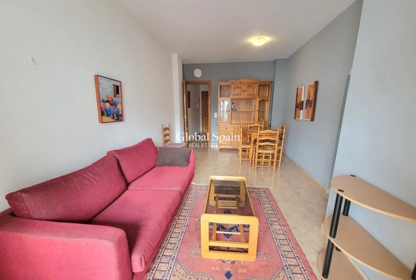 Revente - APPARTEMENT -
TORREVIEJA - Playa del Cura