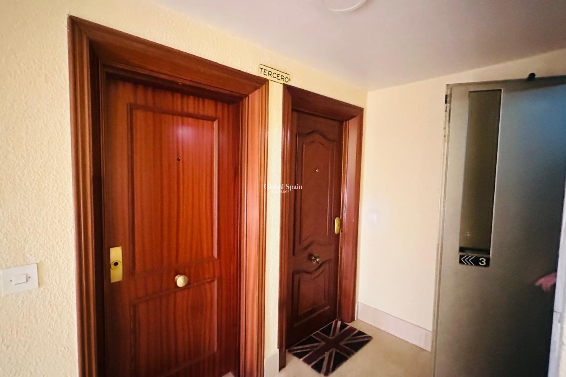 Revente - APPARTEMENT -
TORREVIEJA - Playa del Cura
