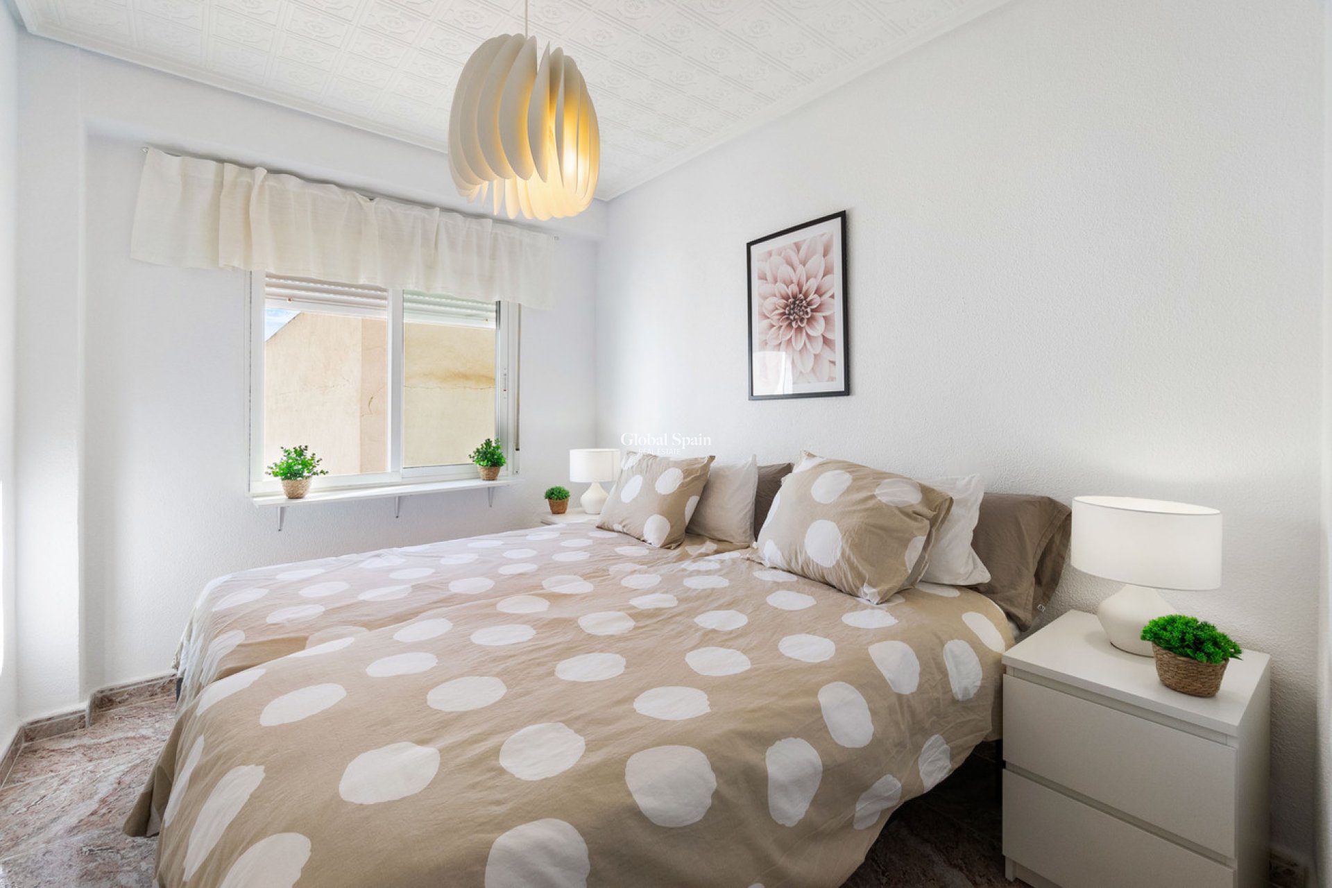Revente - APPARTEMENT -
TORREVIEJA - Playa del Cura