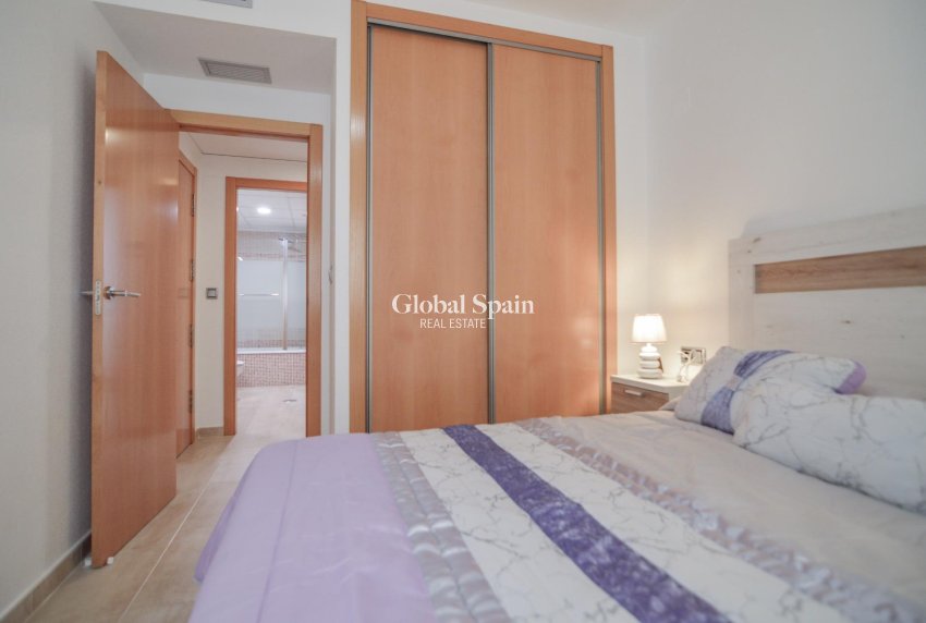 Revente - APPARTEMENT -
TORREVIEJA - Playa del Cura