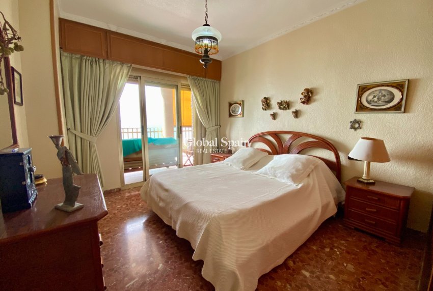 Revente - APPARTEMENT -
TORREVIEJA - Playa del Cura
