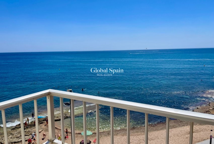 Revente - APPARTEMENT -
TORREVIEJA - Playa del Cura
