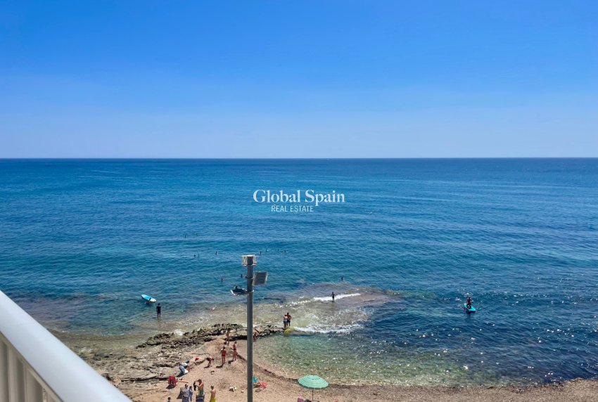 Revente - APPARTEMENT -
TORREVIEJA - Playa del Cura