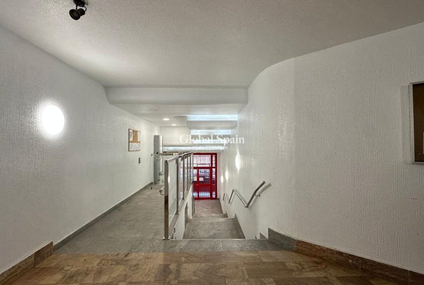 Revente - APPARTEMENT -
TORREVIEJA - Playa del Cura