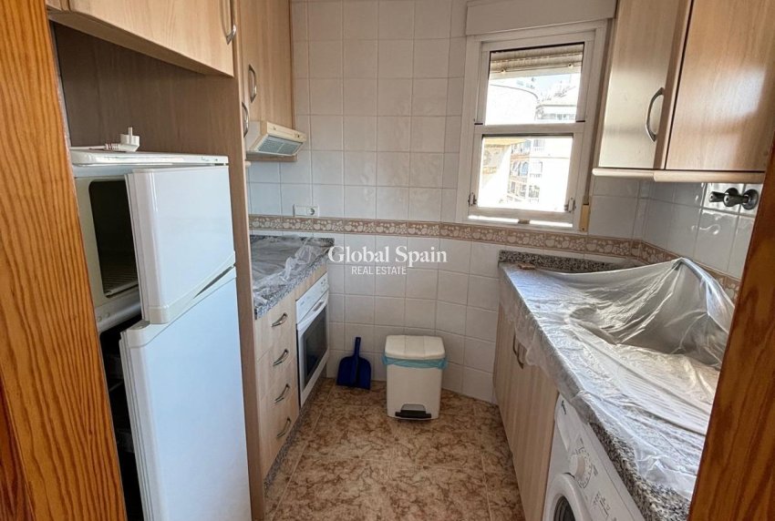 Revente - APPARTEMENT -
TORREVIEJA - Playa del Cura