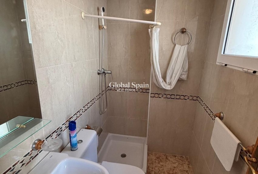 Revente - APPARTEMENT -
TORREVIEJA - Playa del Cura