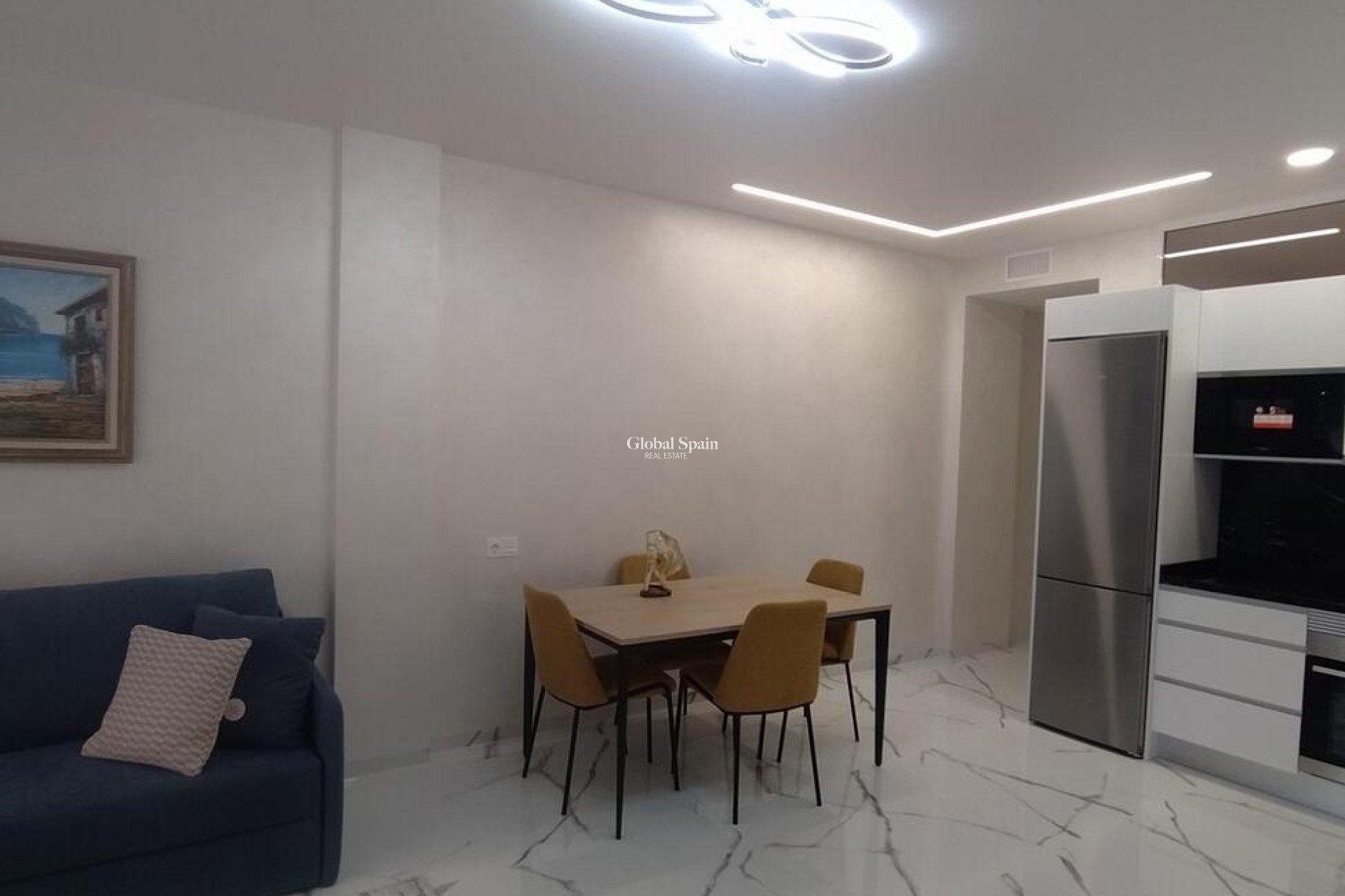 Revente - APPARTEMENT -
TORREVIEJA - Playa del Cura