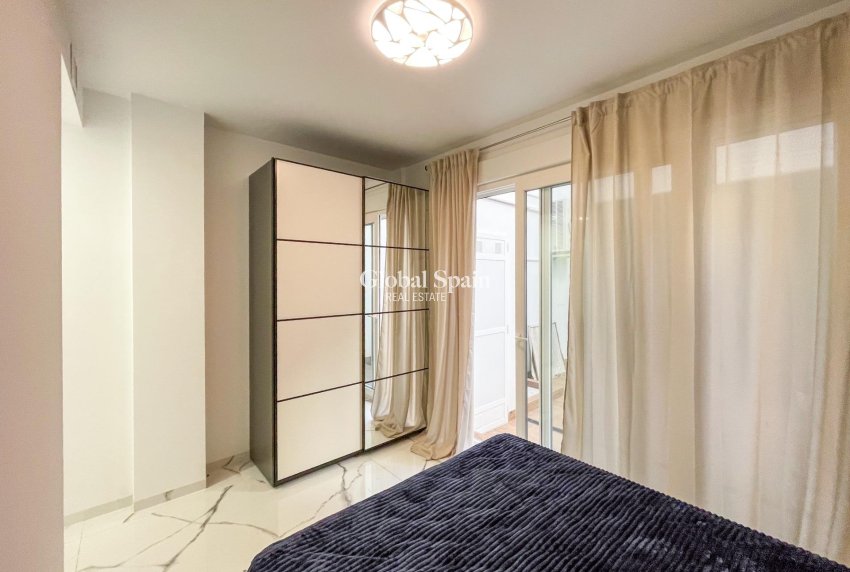 Revente - APPARTEMENT -
TORREVIEJA - Playa del Cura
