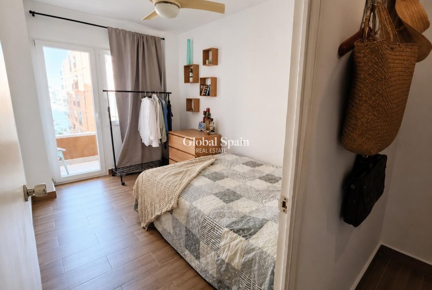 Revente - APPARTEMENT -
TORREVIEJA - Playa del Cura