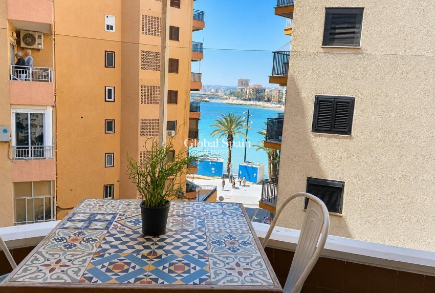 Revente - APPARTEMENT -
TORREVIEJA - Playa del Cura