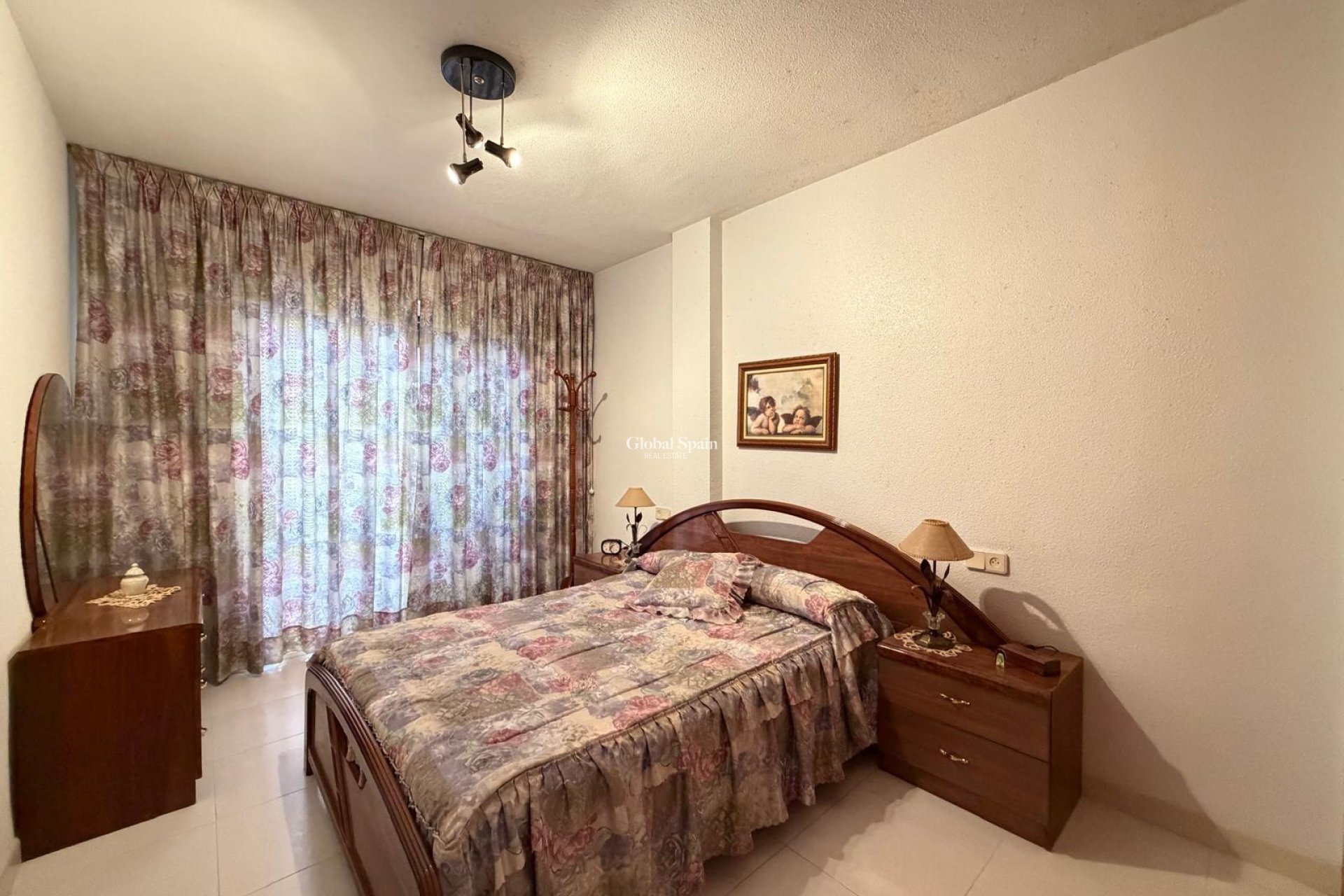 Revente - APPARTEMENT -
TORREVIEJA - Playa del Cura