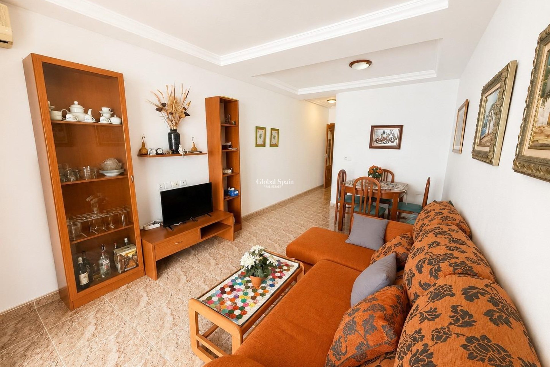 Revente - APPARTEMENT -
TORREVIEJA - Playa del cura