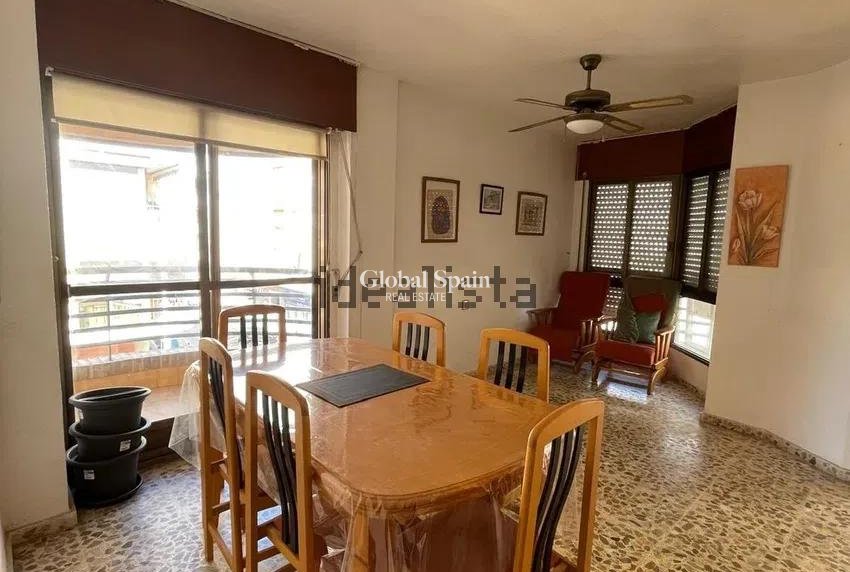 Revente - APPARTEMENT -
TORREVIEJA - Playa del Cura