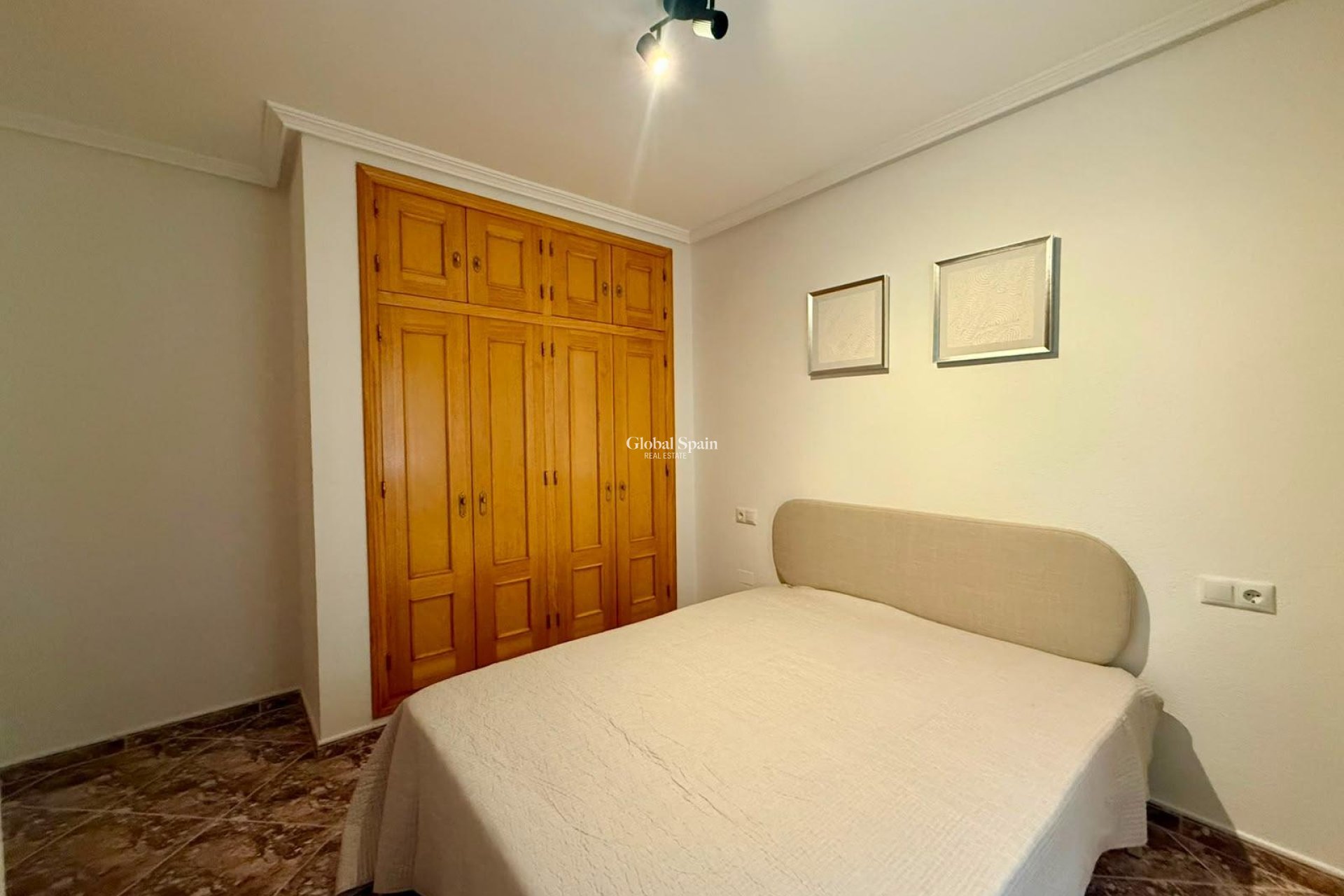 Revente - APPARTEMENT -
TORREVIEJA - Playa del Cura