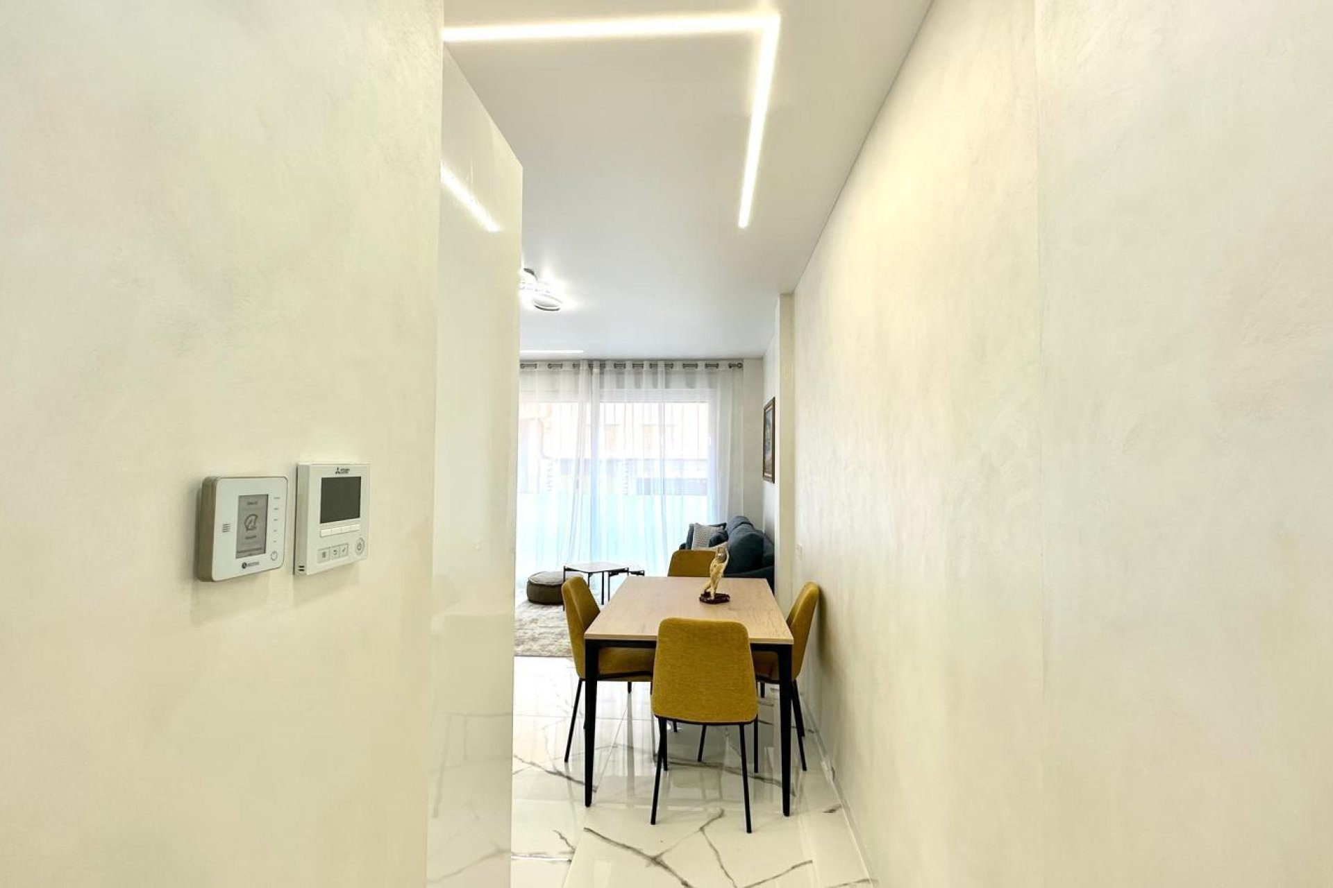 Revente - APPARTEMENT -
TORREVIEJA - Playa del Cura