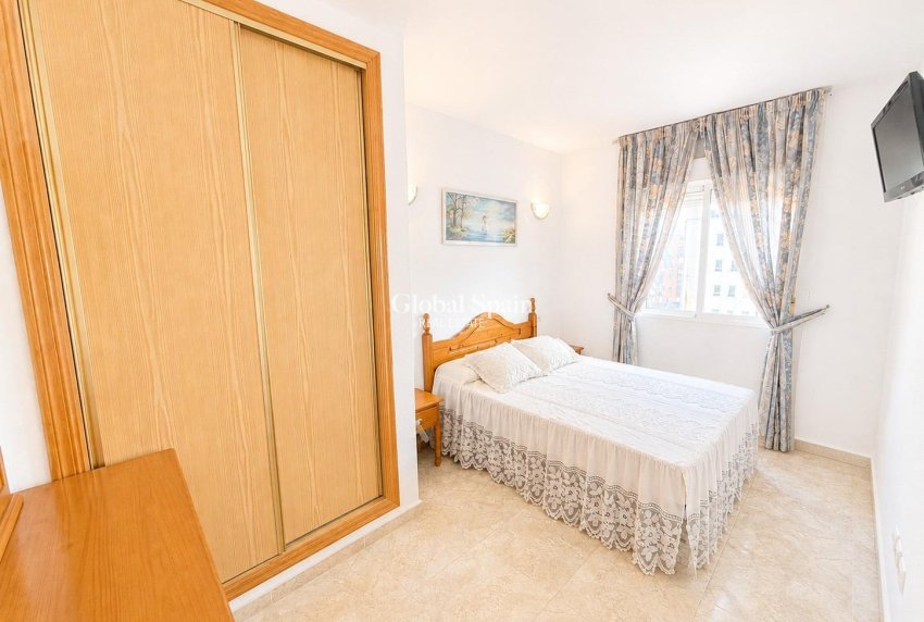 Revente - APPARTEMENT -
TORREVIEJA - Playa del cura