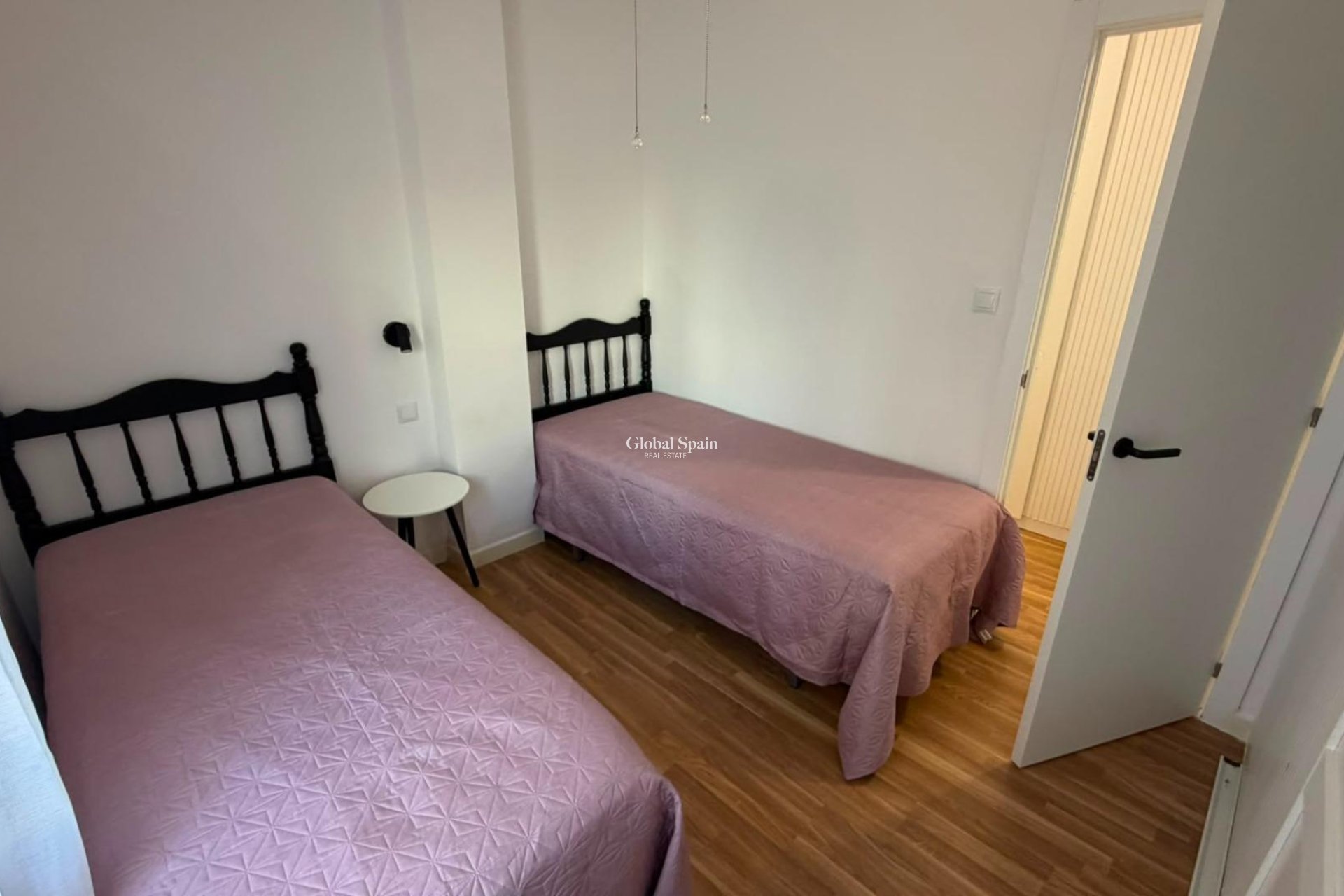 Revente - APPARTEMENT -
TORREVIEJA - Playa del Cura