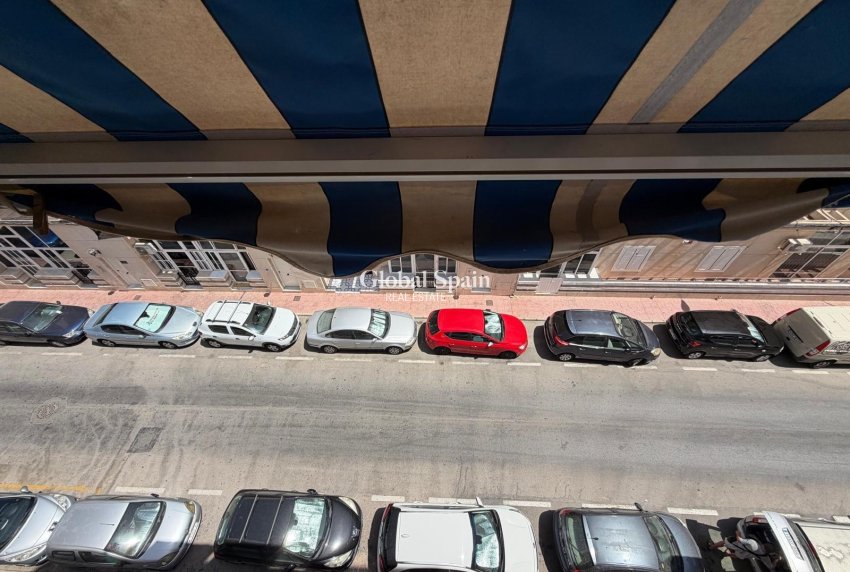 Revente - APPARTEMENT -
TORREVIEJA - Playa del Cura