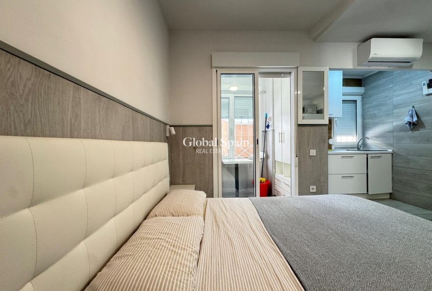 Revente - APPARTEMENT -
TORREVIEJA - Playa del Cura