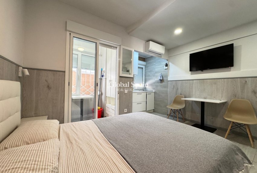 Revente - APPARTEMENT -
TORREVIEJA - Playa del Cura