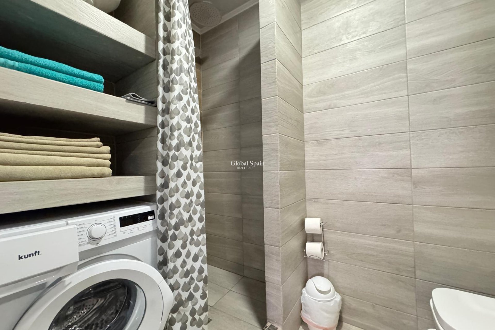 Revente - APPARTEMENT -
TORREVIEJA - Playa del Cura