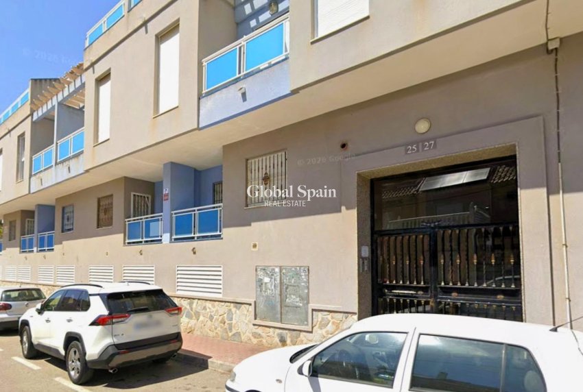 Revente - APPARTEMENT -
TORREVIEJA - Playa del Cura