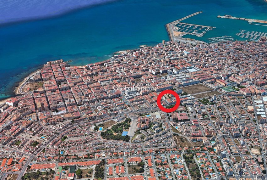 Revente - APPARTEMENT -
TORREVIEJA - Playa del Cura