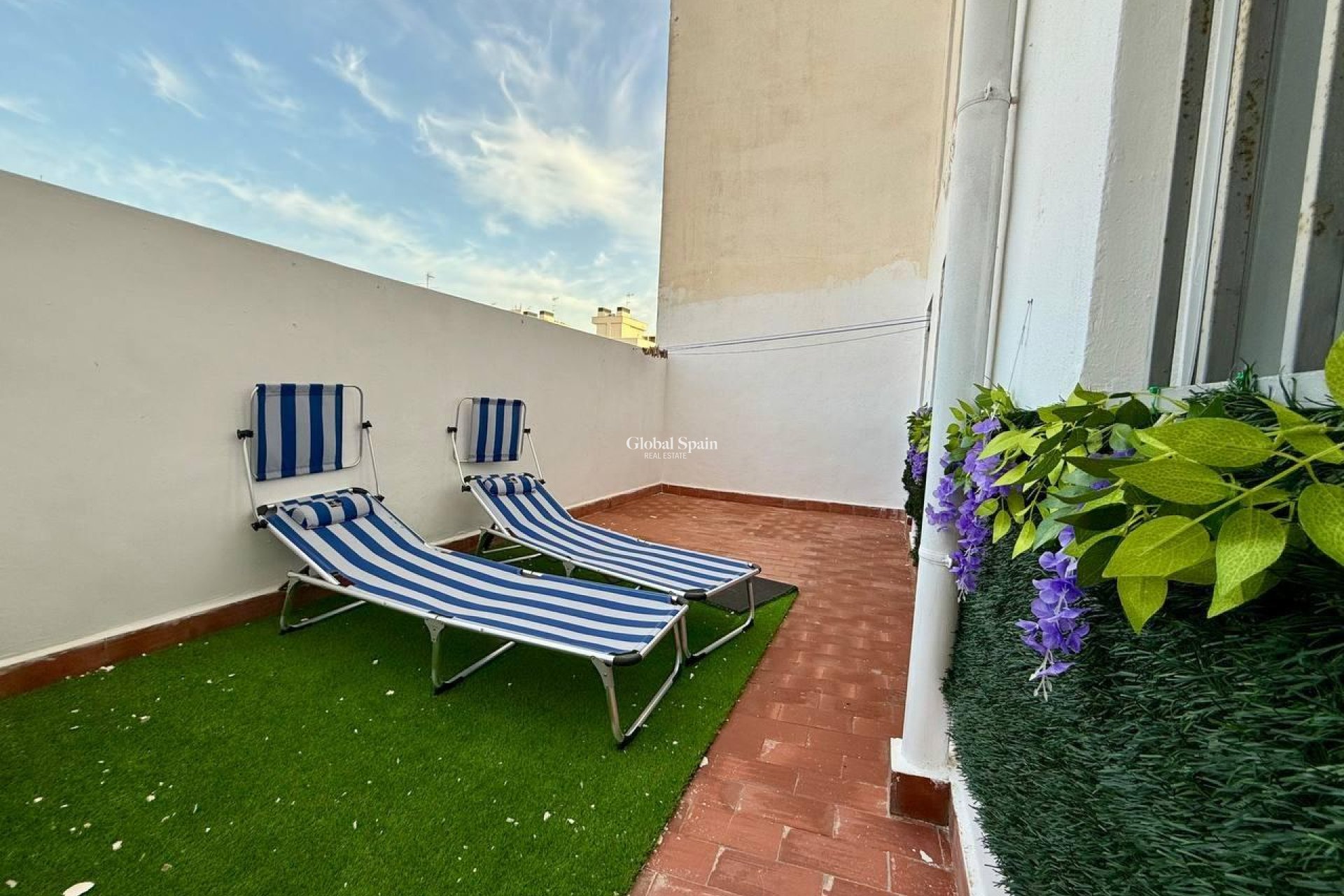 Revente - APPARTEMENT -
TORREVIEJA - Playa del Cura