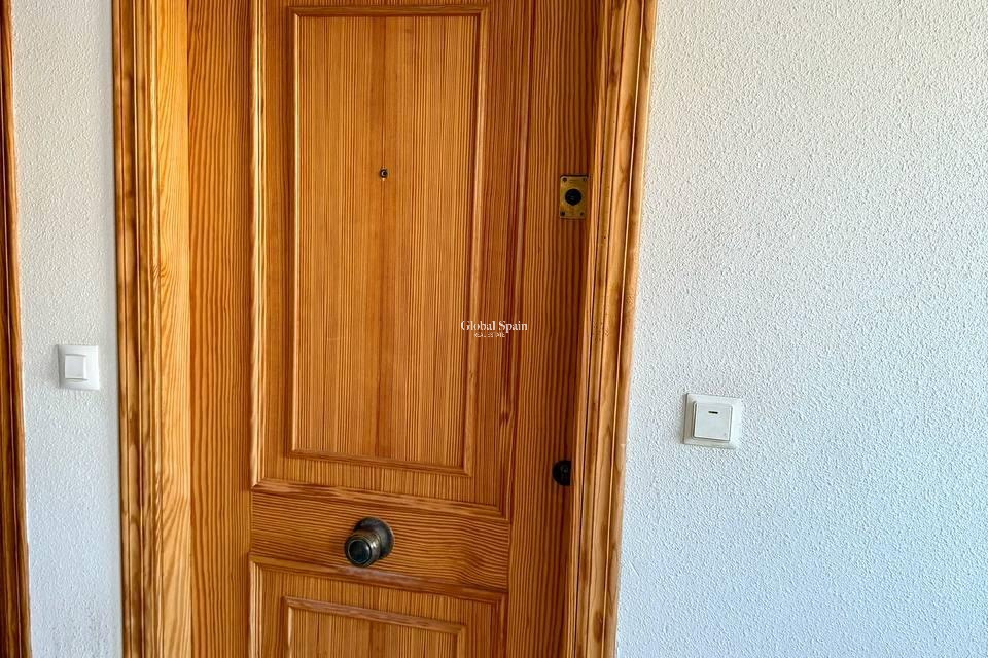Revente - APPARTEMENT -
TORREVIEJA - Playa del Cura