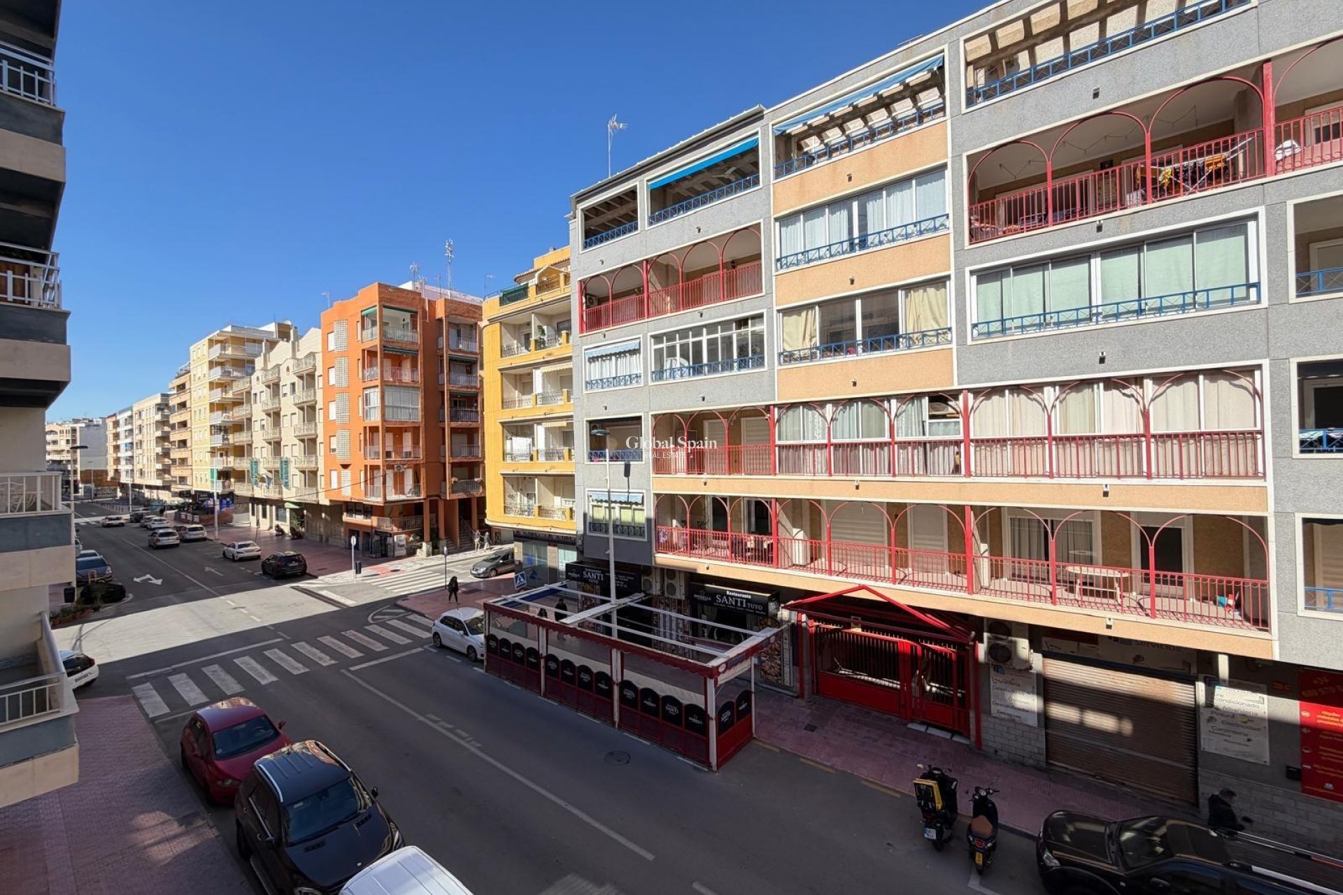 Revente - APPARTEMENT -
TORREVIEJA - Playa del Cura