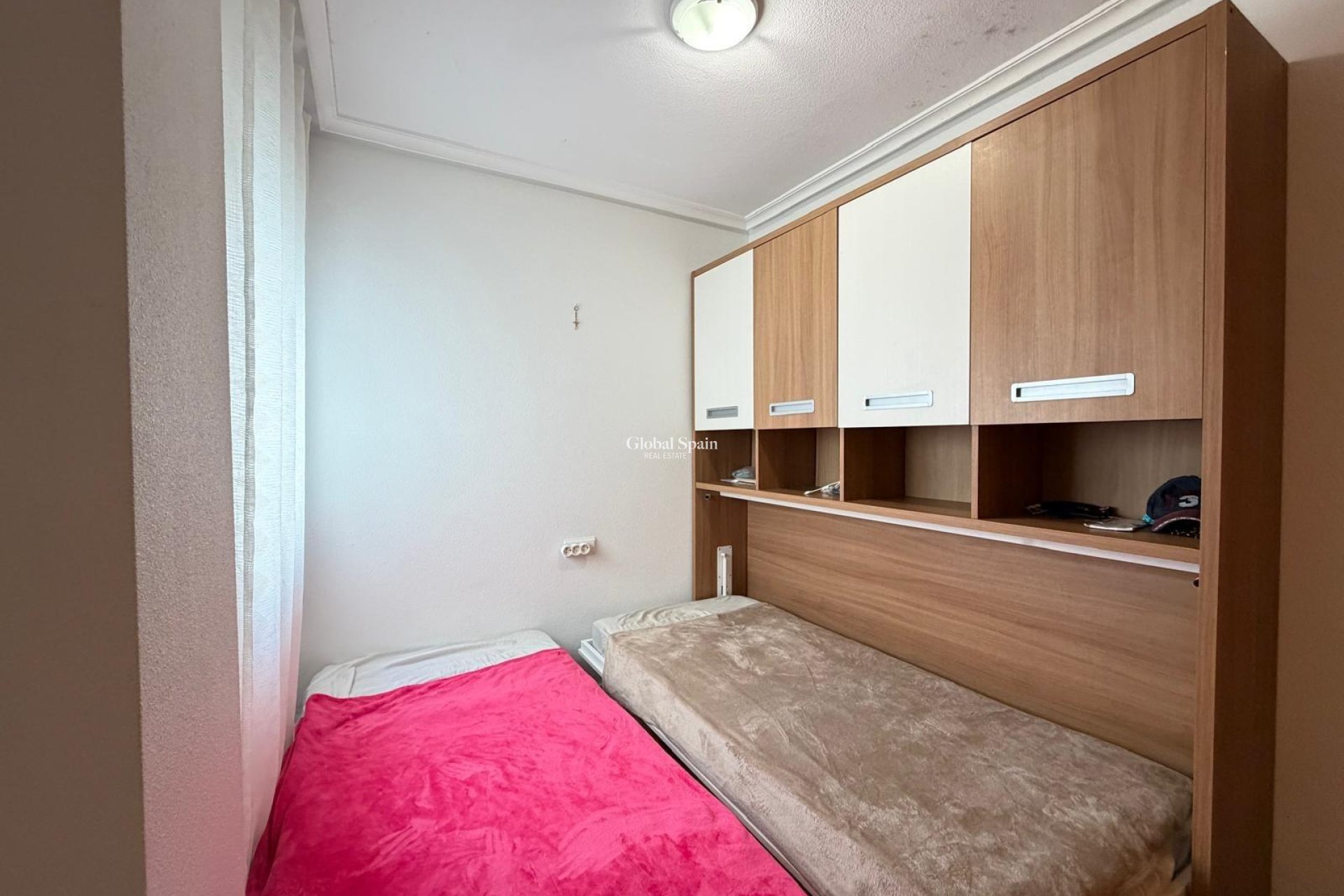 Revente - APPARTEMENT -
TORREVIEJA - Playa del Cura
