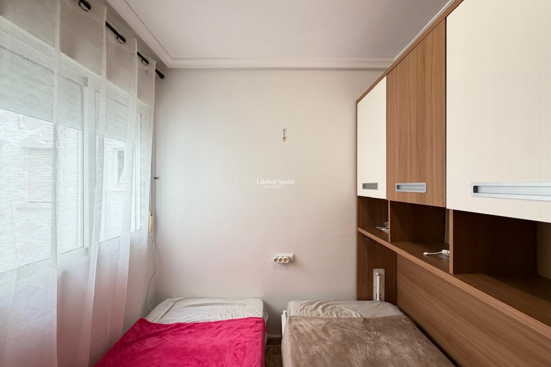 Revente - APPARTEMENT -
TORREVIEJA - Playa del Cura
