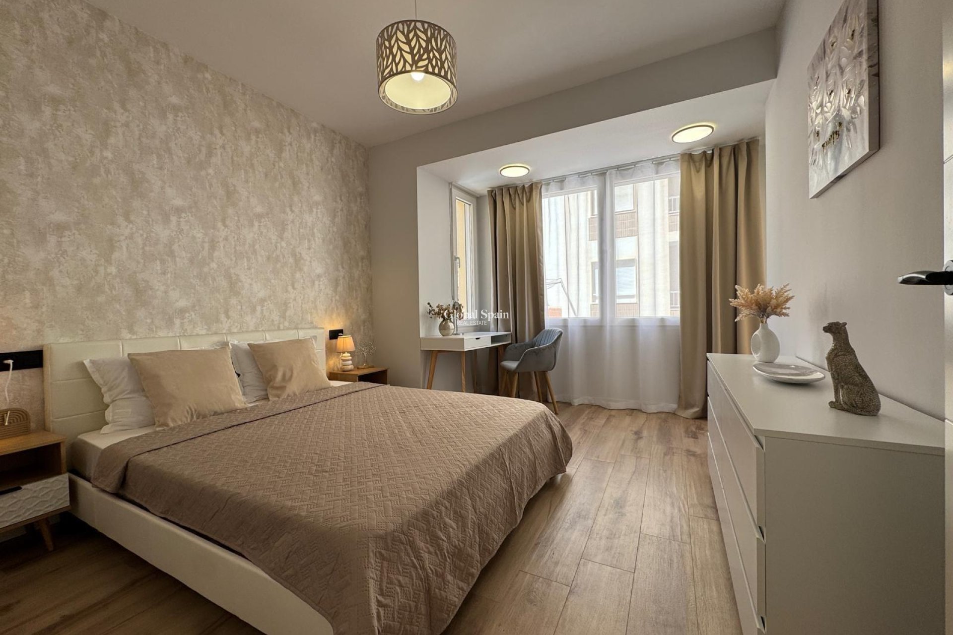 Revente - APPARTEMENT -
TORREVIEJA - Playa del Cura