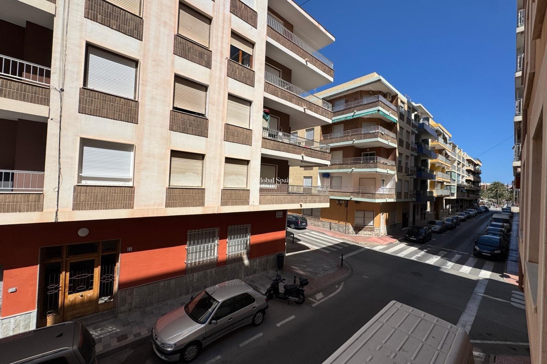 Revente - APPARTEMENT -
TORREVIEJA - Playa del Cura