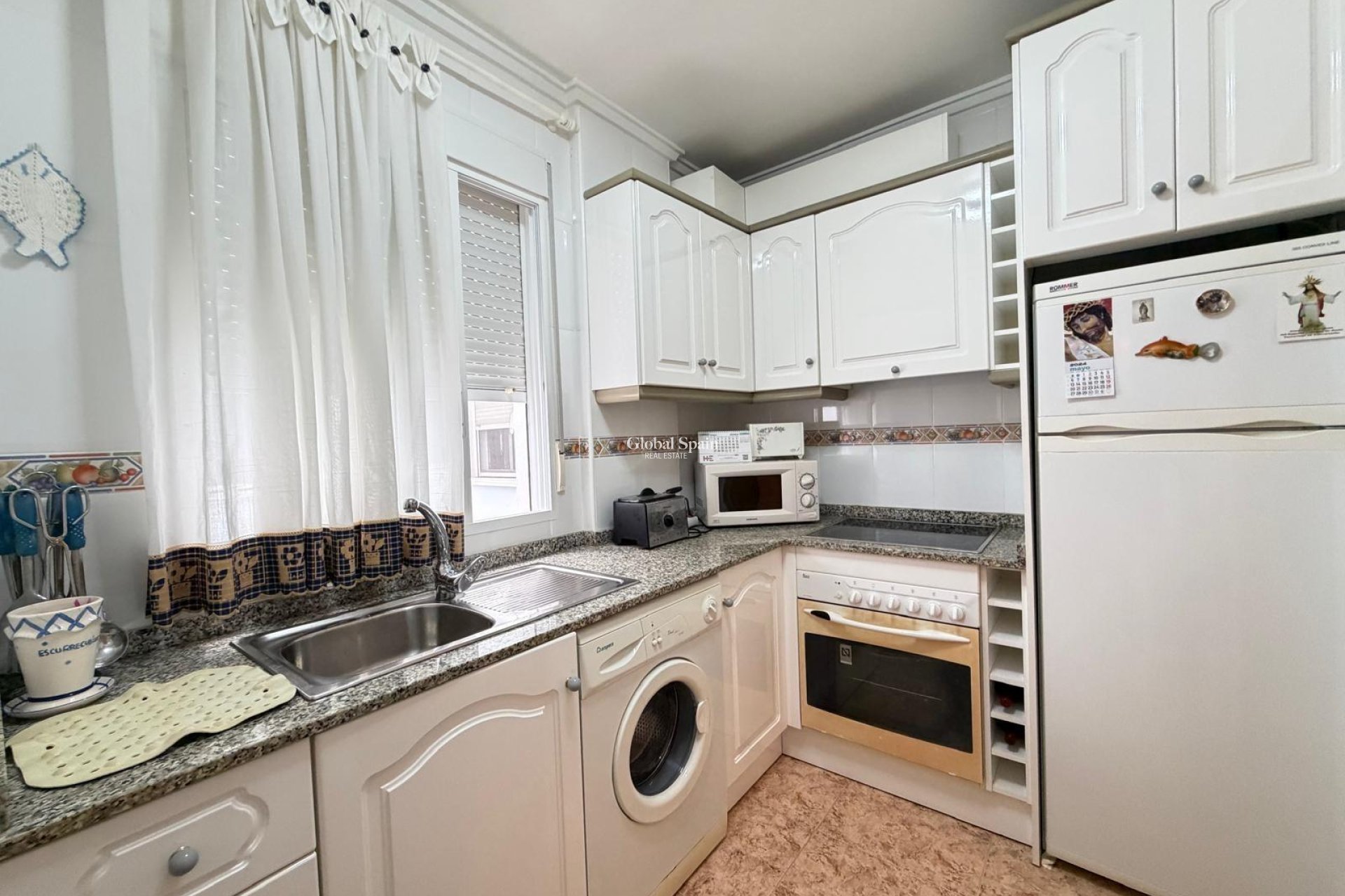 Revente - APPARTEMENT -
TORREVIEJA - Playa del Cura