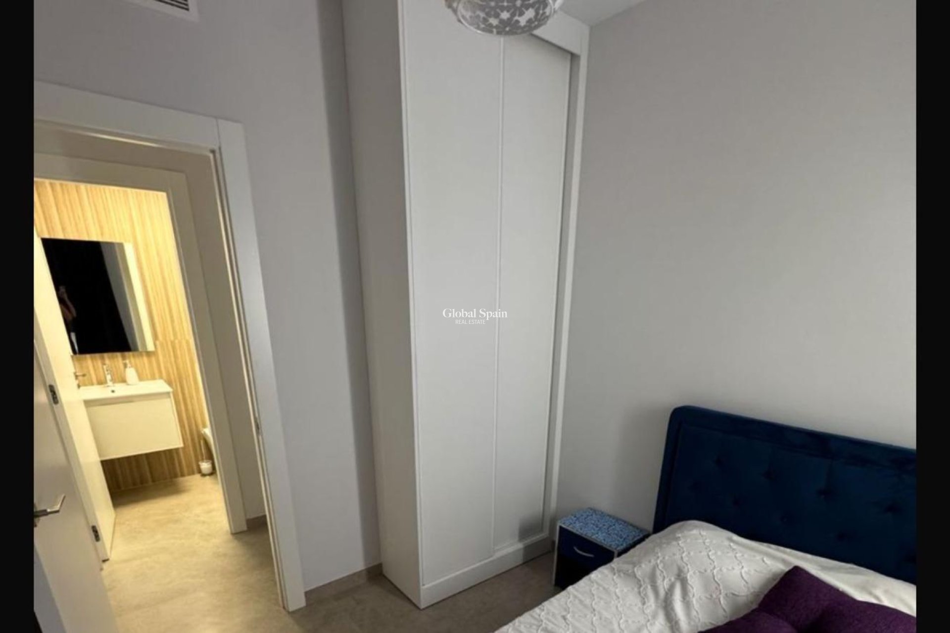 Revente - APPARTEMENT -
TORREVIEJA - Playa del Cura