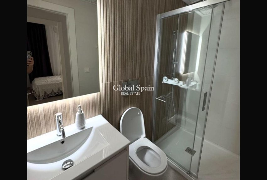 Revente - APPARTEMENT -
TORREVIEJA - Playa del Cura