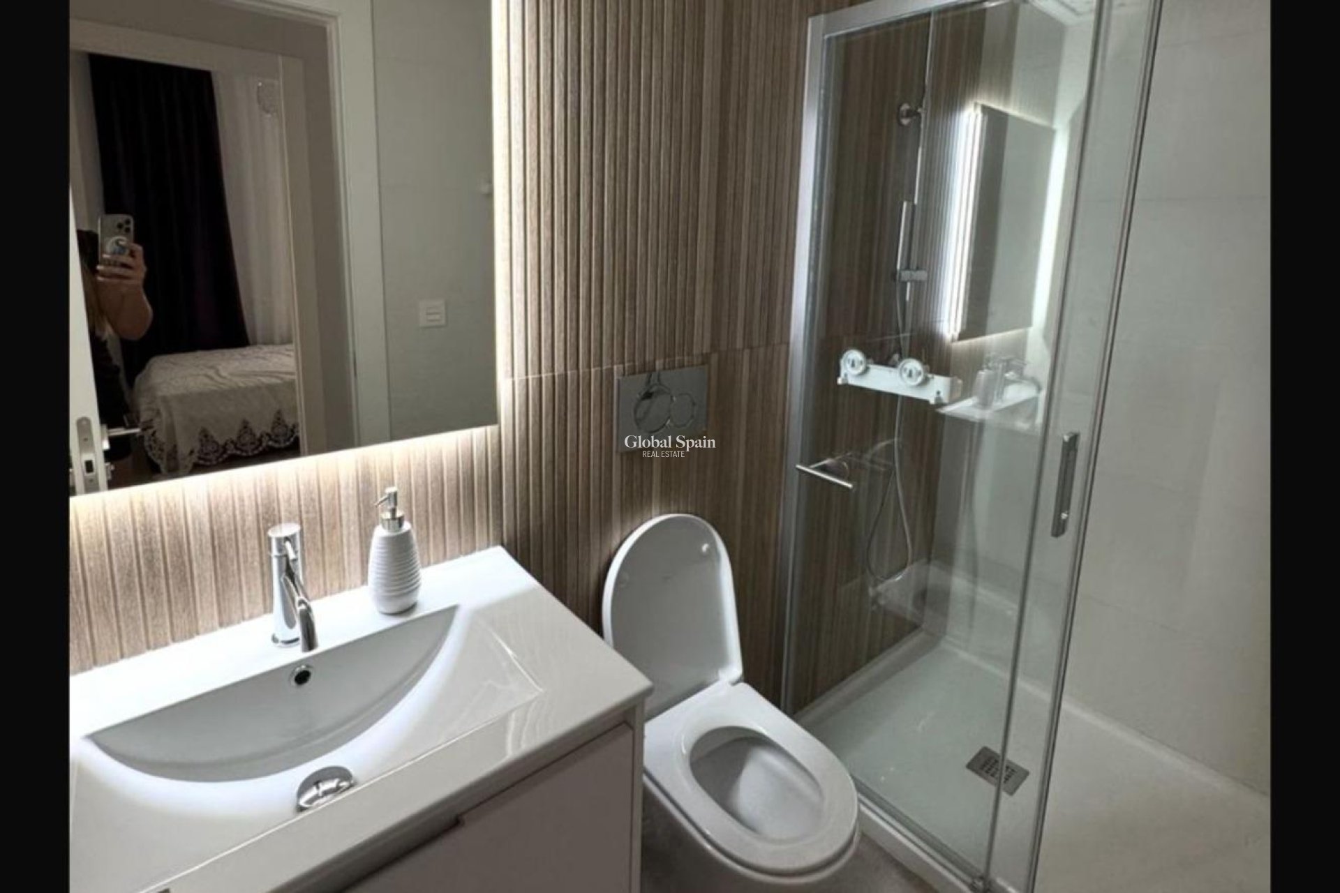 Revente - APPARTEMENT -
TORREVIEJA - Playa del Cura