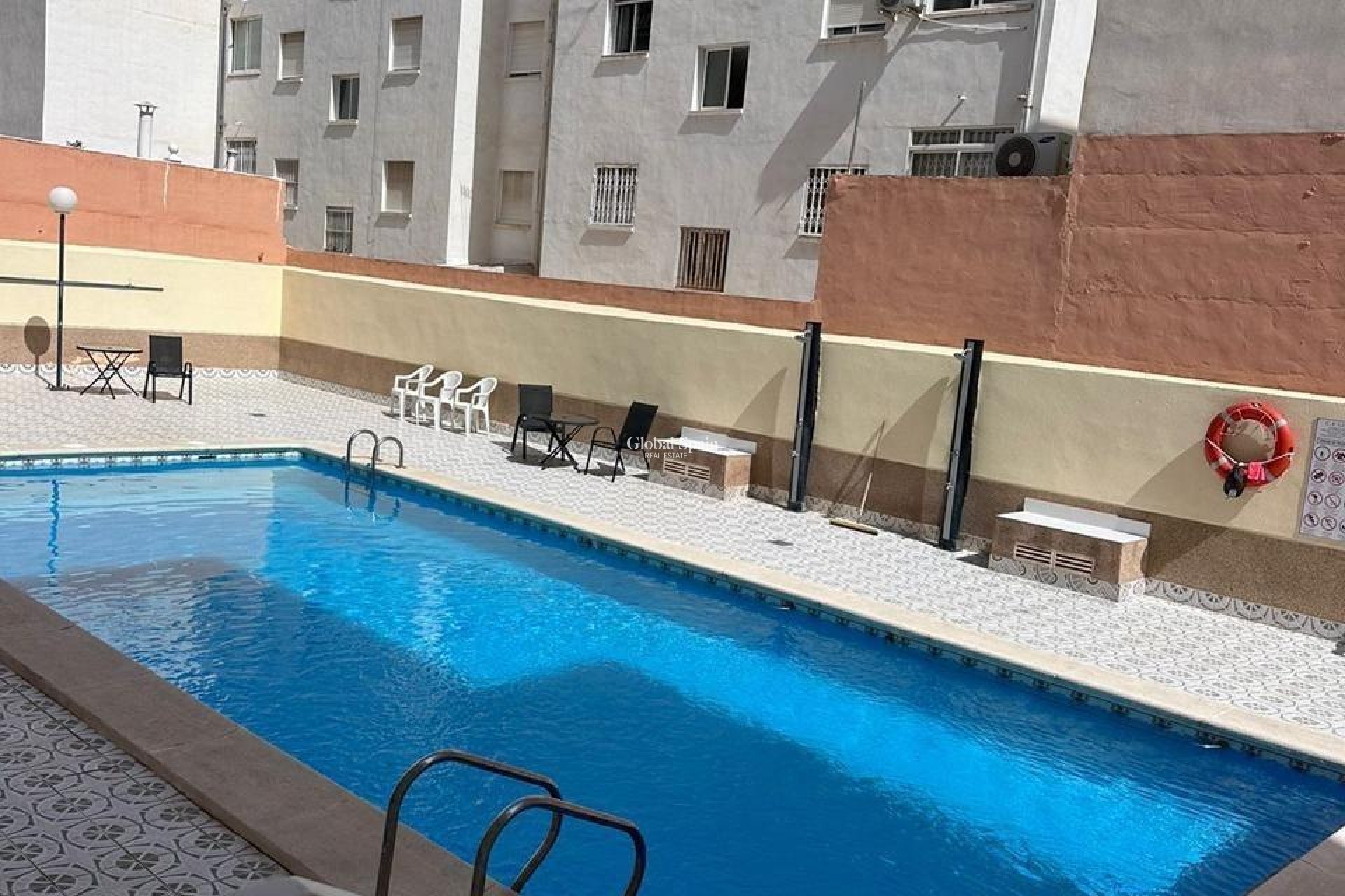 Revente - APPARTEMENT -
TORREVIEJA - Playa del Cura