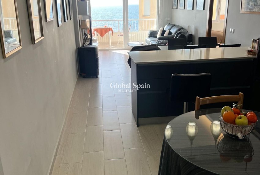 Revente - APPARTEMENT -
TORREVIEJA - Playa del Cura