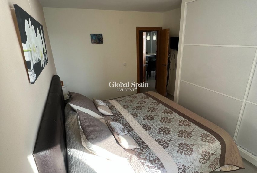 Revente - APPARTEMENT -
TORREVIEJA - Playa del Cura