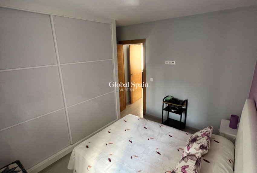 Revente - APPARTEMENT -
TORREVIEJA - Playa del Cura