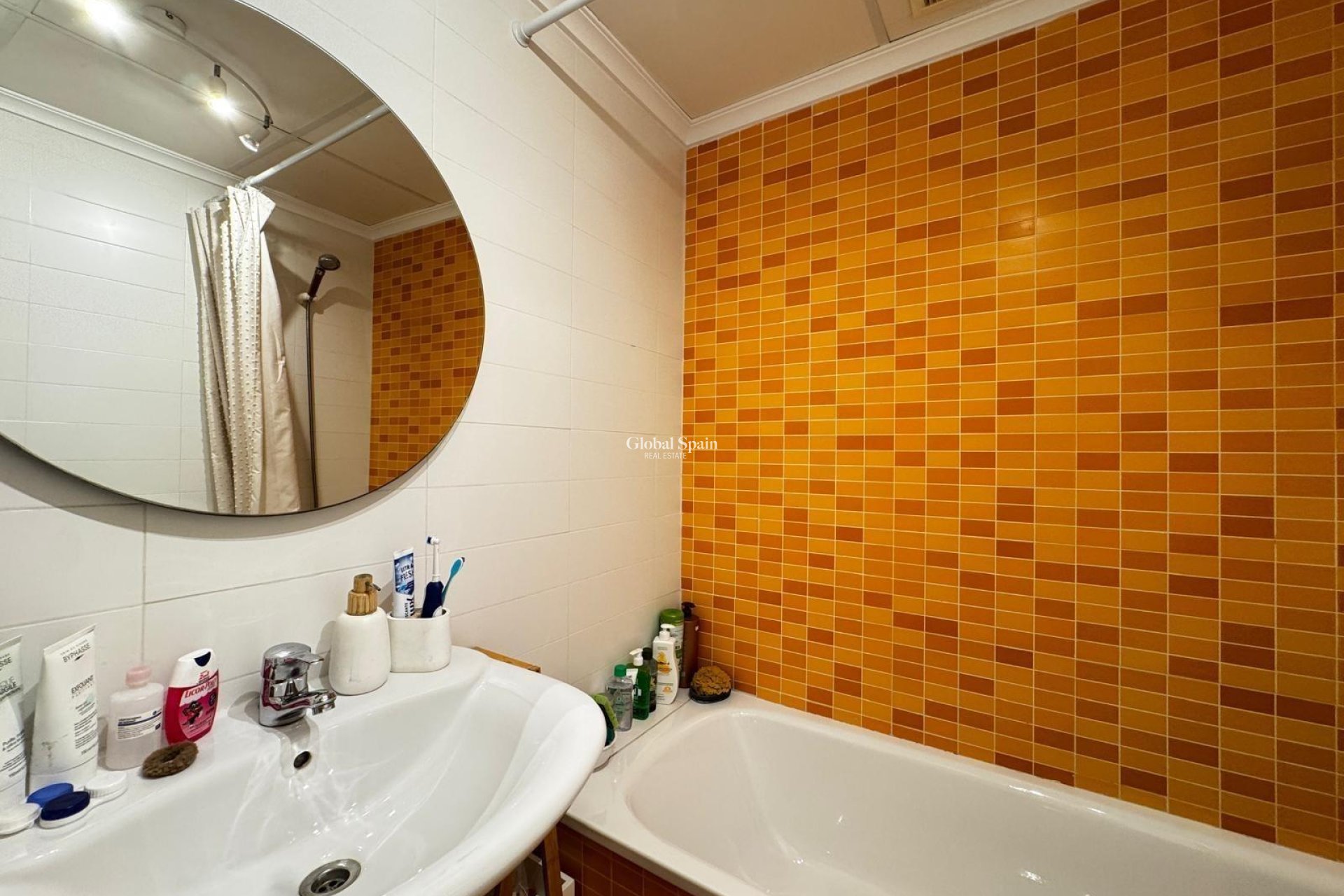 Revente - APPARTEMENT -
TORREVIEJA - Playa del Cura