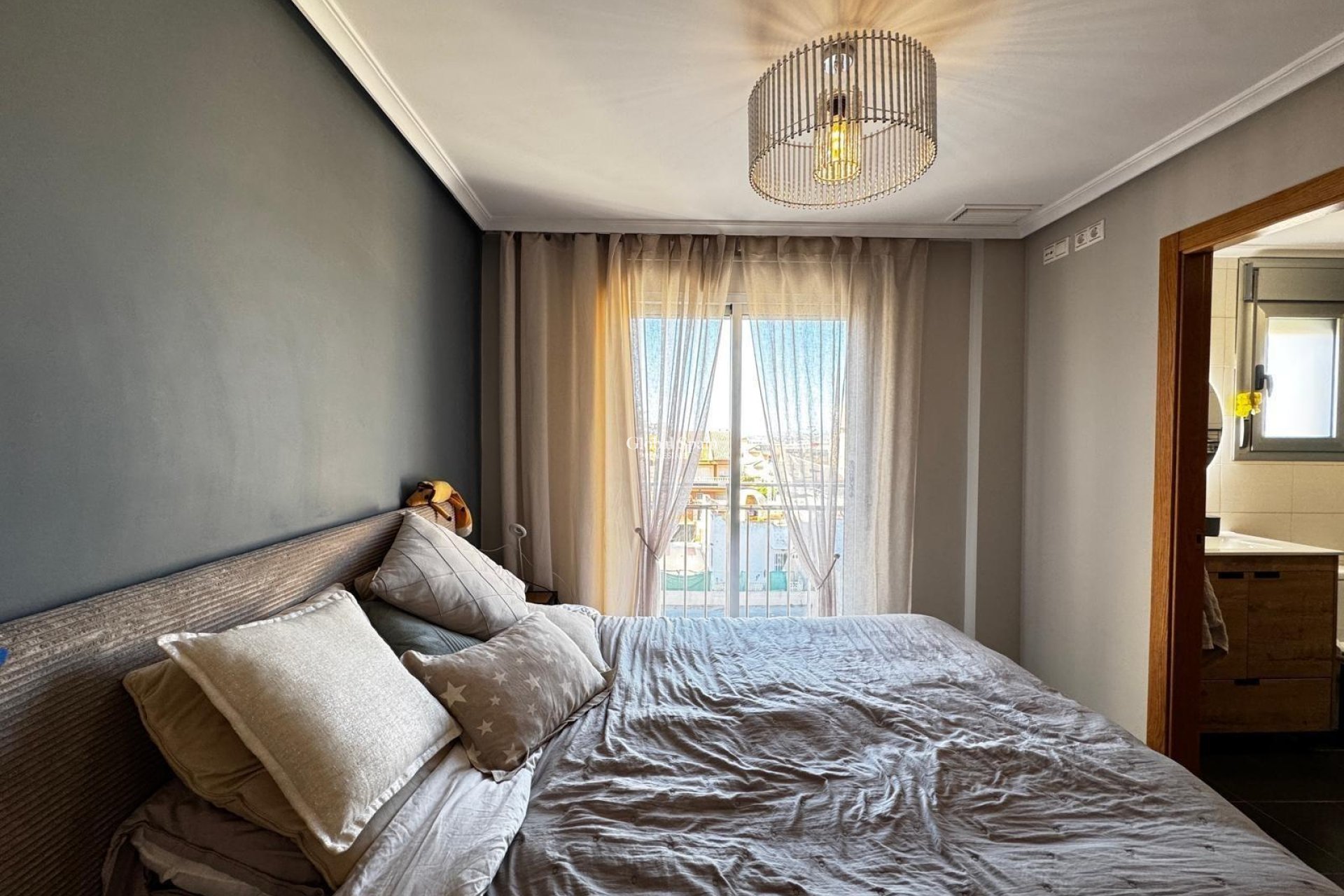 Revente - APPARTEMENT -
TORREVIEJA - Playa del Cura