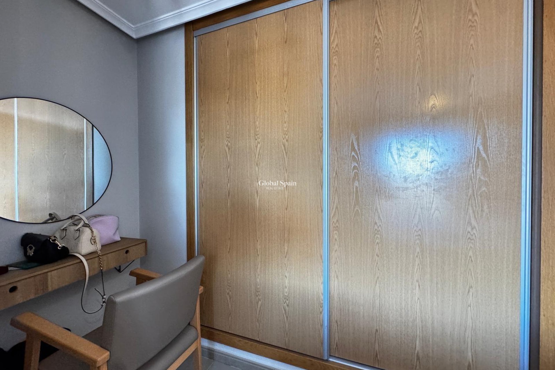 Revente - APPARTEMENT -
TORREVIEJA - Playa del Cura