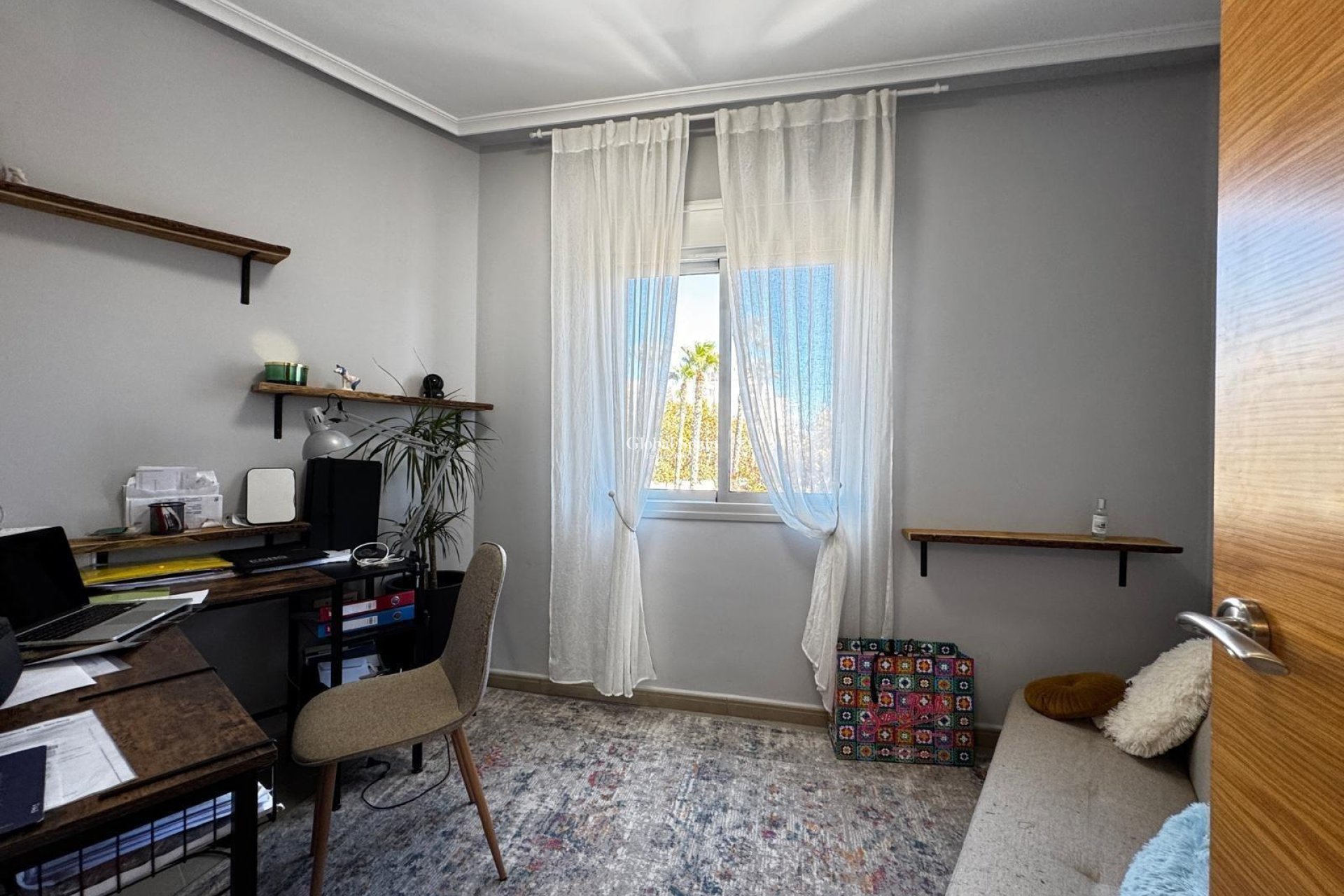 Revente - APPARTEMENT -
TORREVIEJA - Playa del Cura