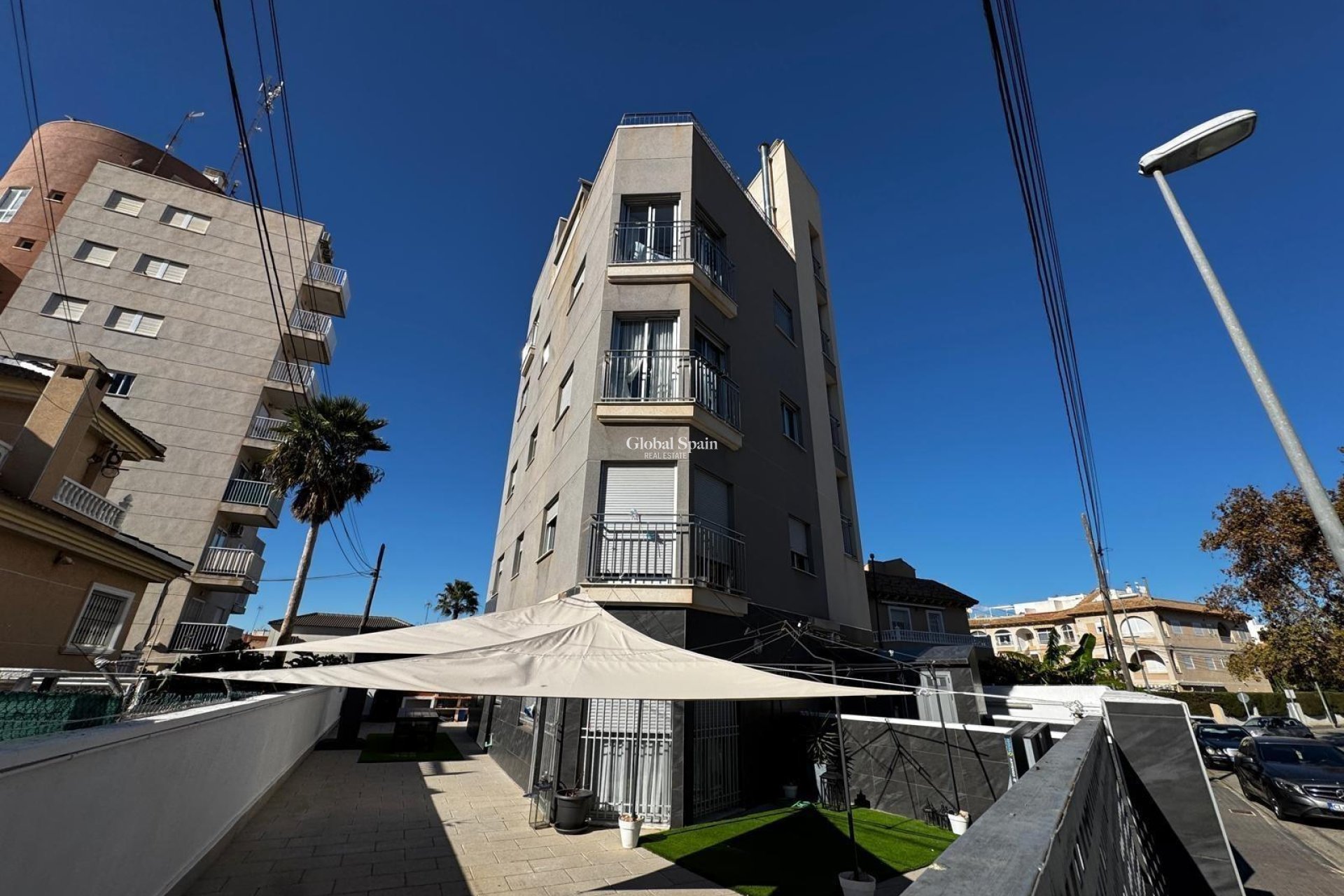 Revente - APPARTEMENT -
TORREVIEJA - Playa del Cura