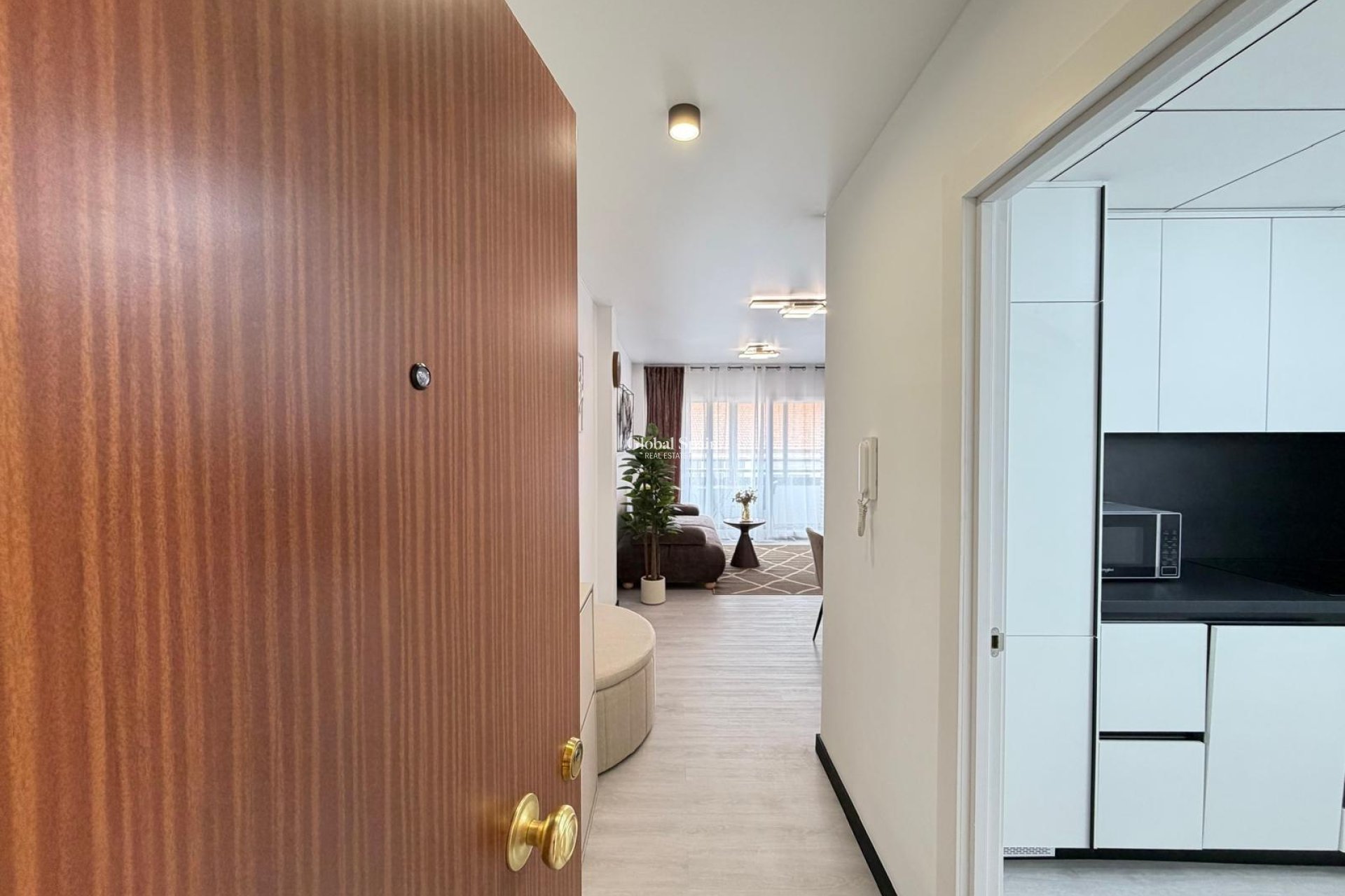 Revente - APPARTEMENT -
TORREVIEJA - Playa del Cura