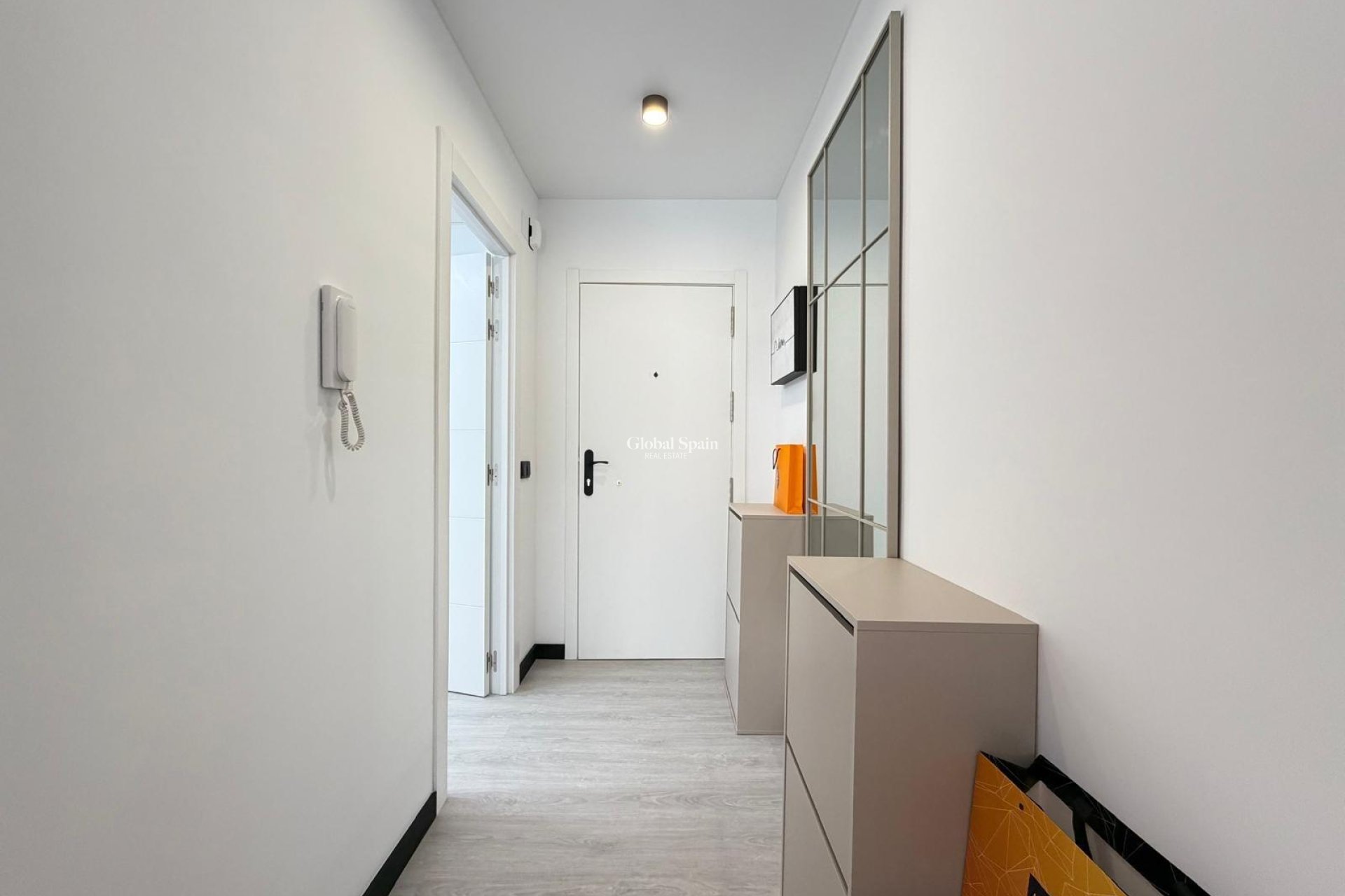 Revente - APPARTEMENT -
TORREVIEJA - Playa del Cura