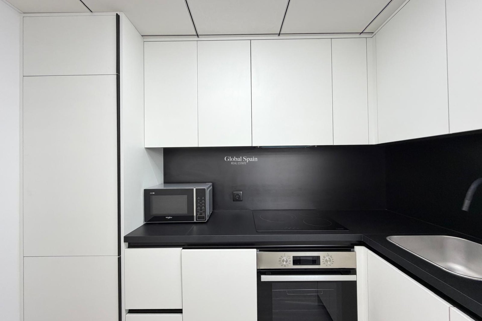 Revente - APPARTEMENT -
TORREVIEJA - Playa del Cura